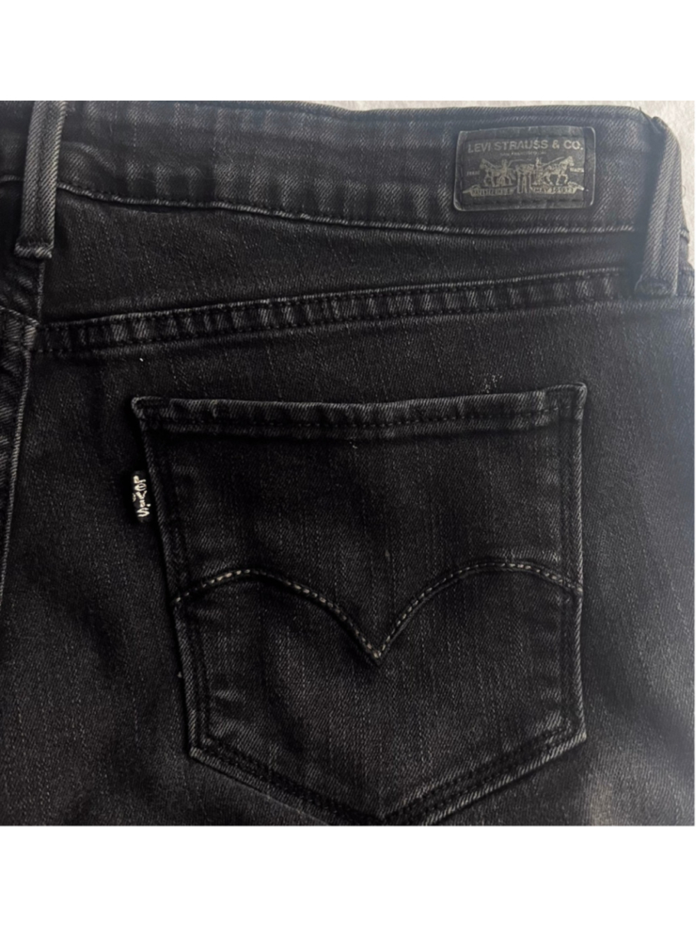 Levi's Womens Bootcut Legging Soft Black Jeans Classic Comfort Slimming W31 L32 - Picture 11 of 13